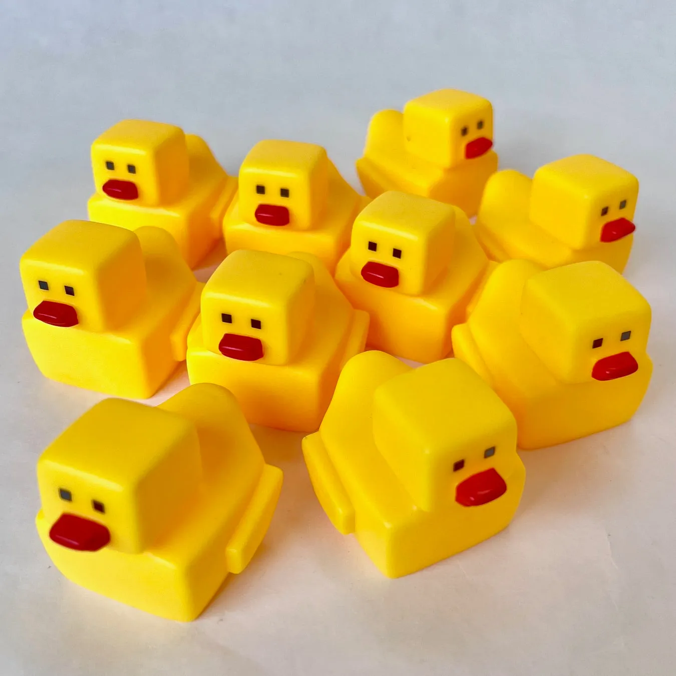 70718 SQUARE DUCK FIGURINES-10