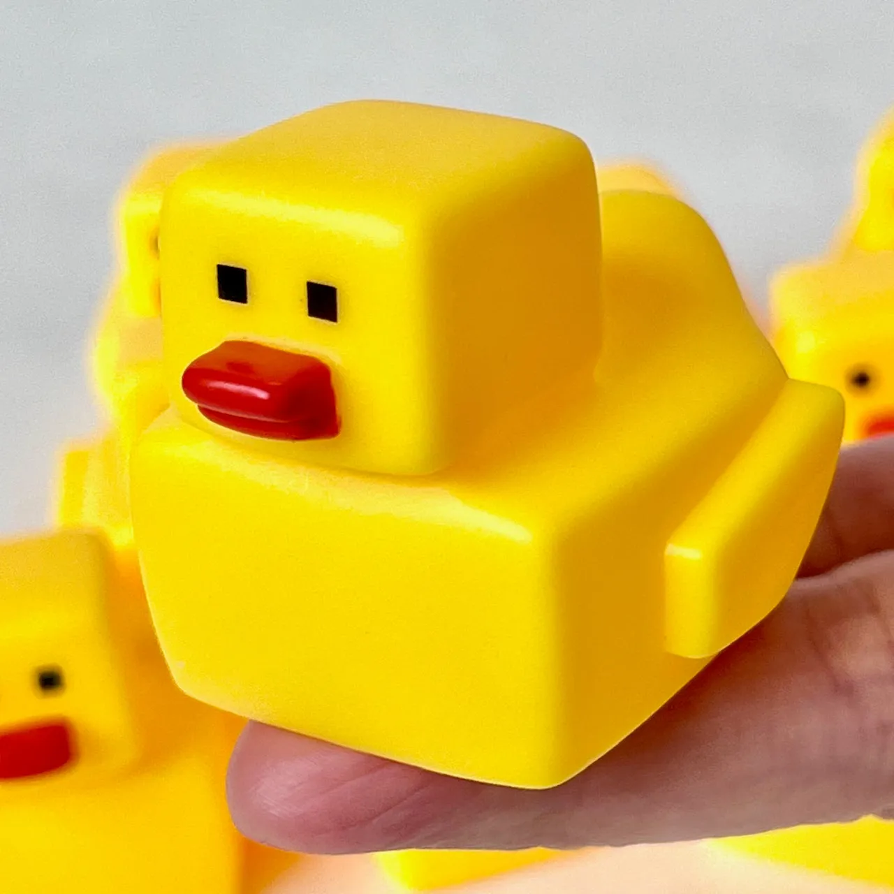 70718 SQUARE DUCK FIGURINES-10