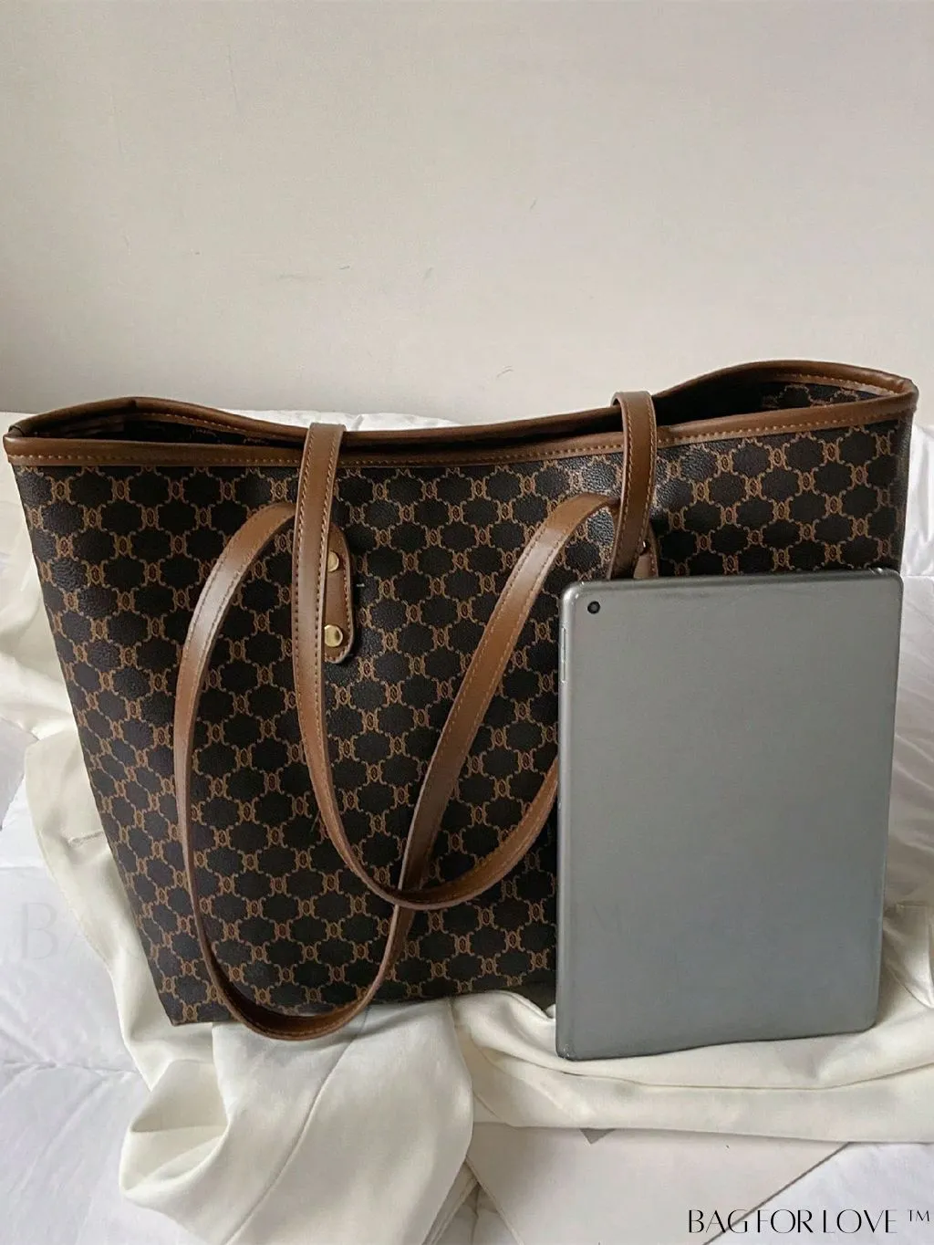 BagForLove - Geometric Pattern Oversized Shoulder Tote Bag with Studded Decor and Double Handle