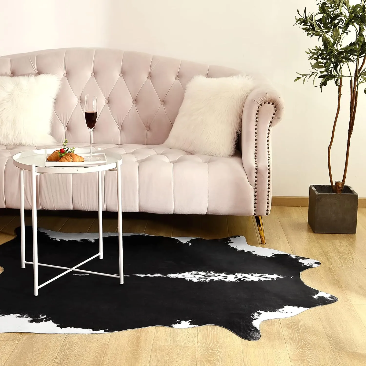 BENRON Small Cowhide Rug Black Area Rug Door Mat 2.3x3.6ft Western Rug Faux Animal Hide Rug Premium Rugs for Bedroom Entryway Kitchen Hallyway