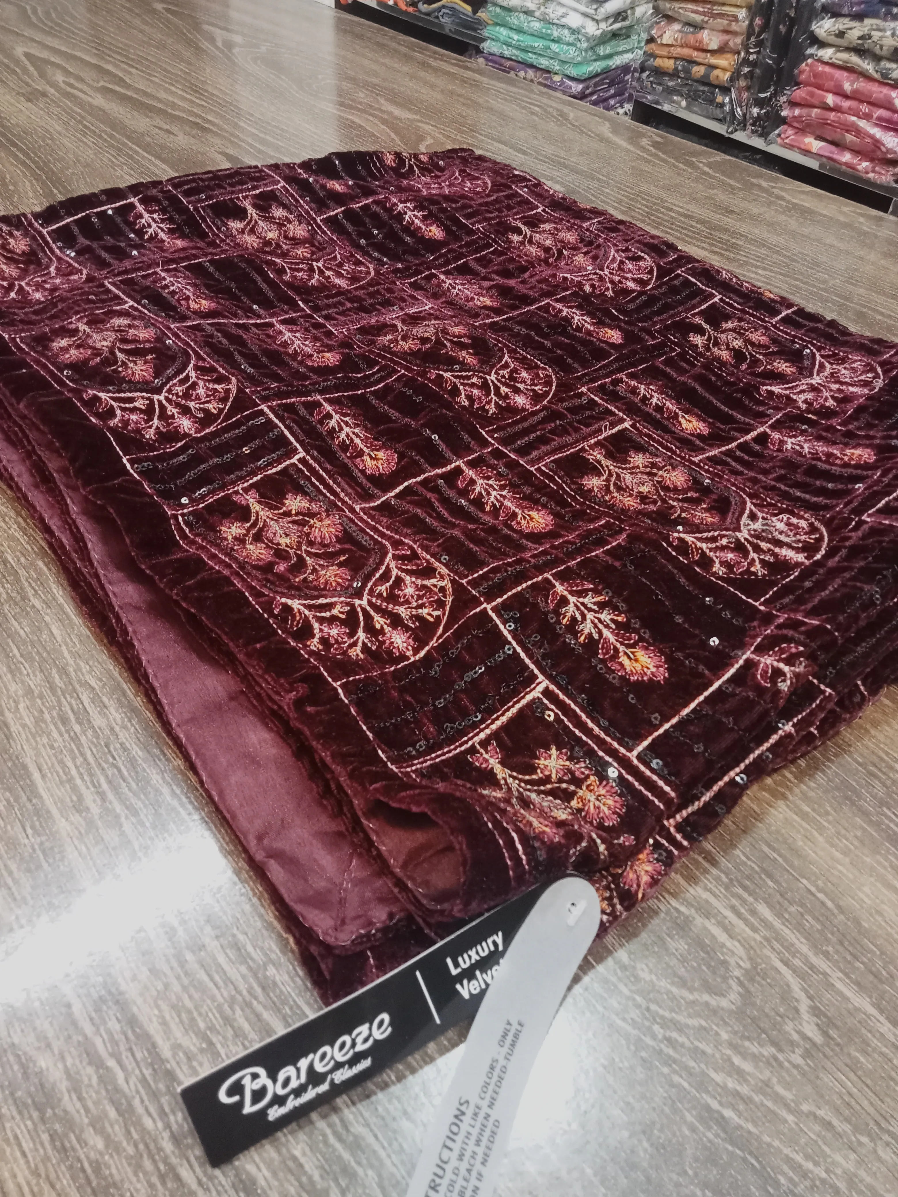 Breeze velvet embroidered shawls