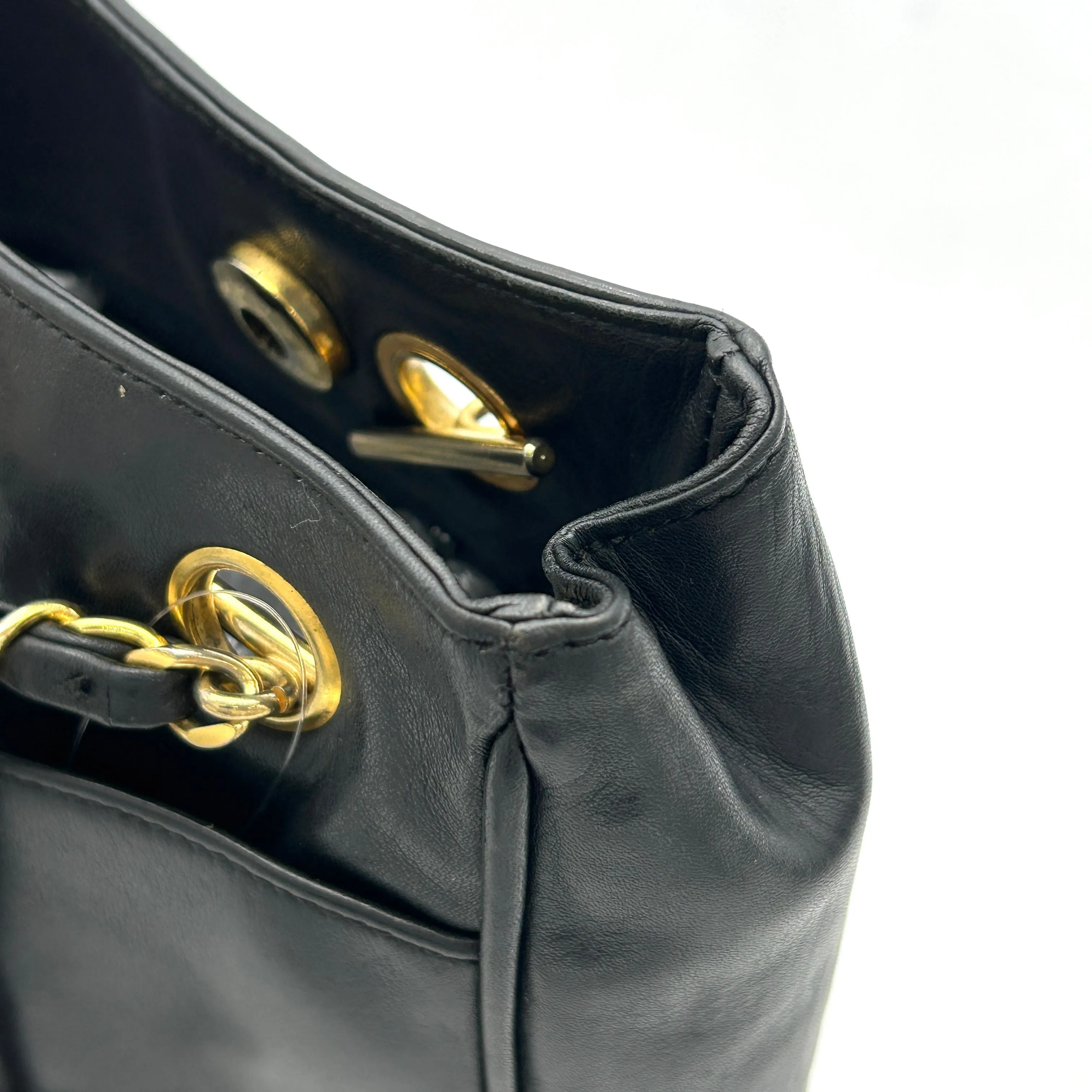 Chanel Quilted Chain Tote - Black Totes, Handbags ch8865fd