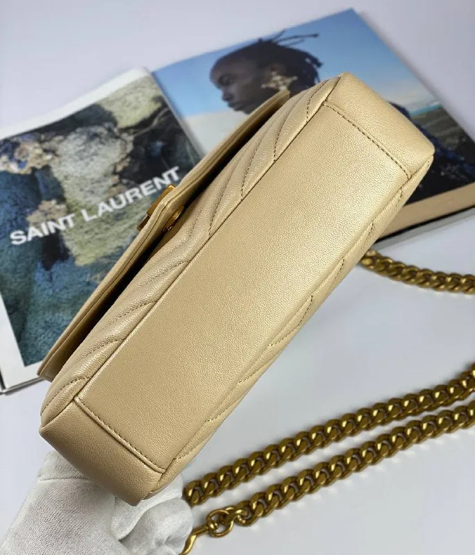 COLLEGE MEDIUM CHAIN BAG IN QUILTED LEATHER GOLDEN OLIVE