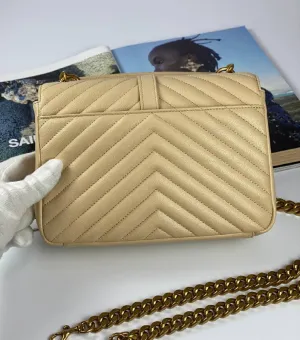 COLLEGE MEDIUM CHAIN BAG IN QUILTED LEATHER GOLDEN OLIVE