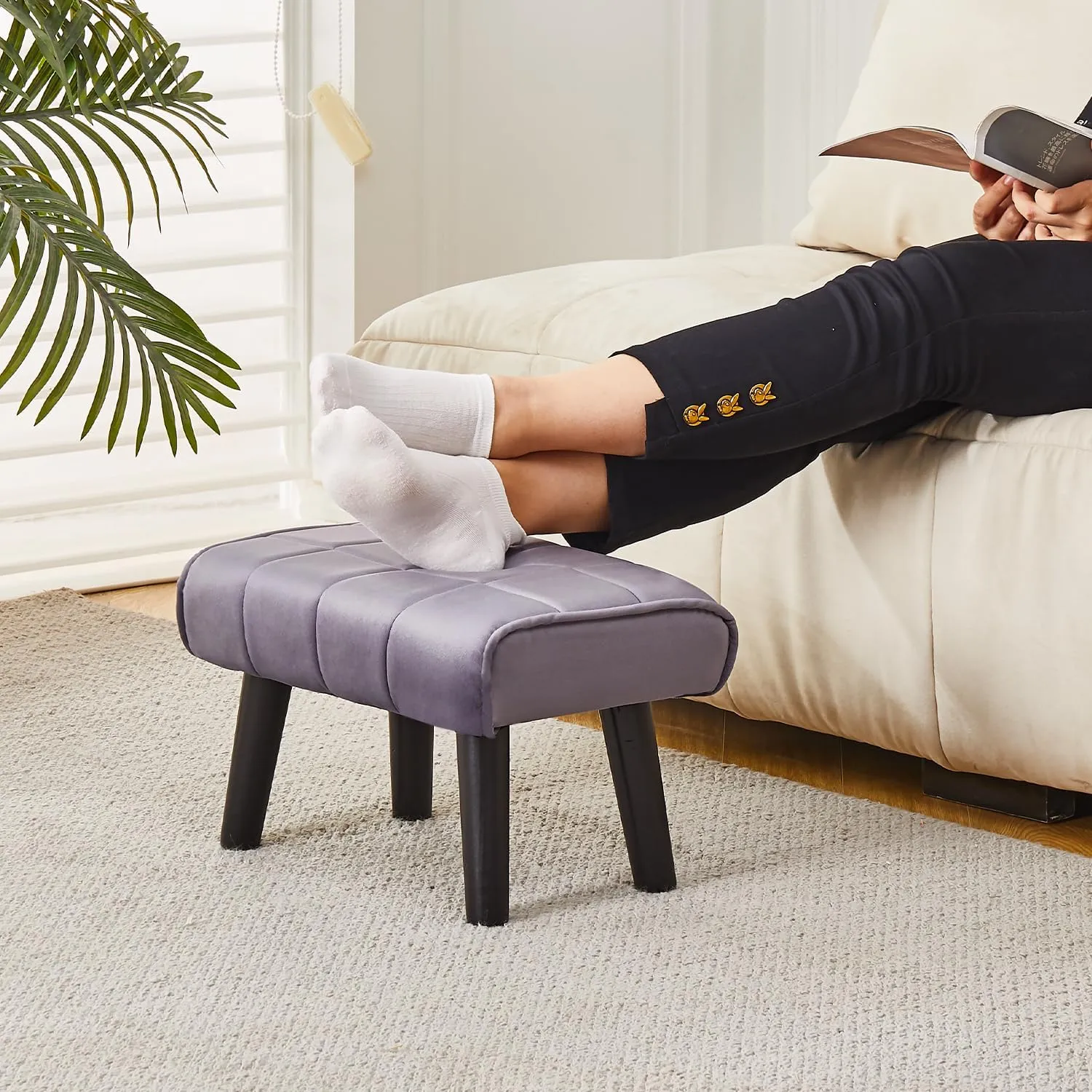 Cpintltr Velvet Wooden Step Stool for Adults Velvet Upholstered Small Ottoman Foot Rest Stools Modern Rectangle Foot Stool Pouf Ottoman Sofa Footrest for Couch Chair Living Room Easy Assembly Grey