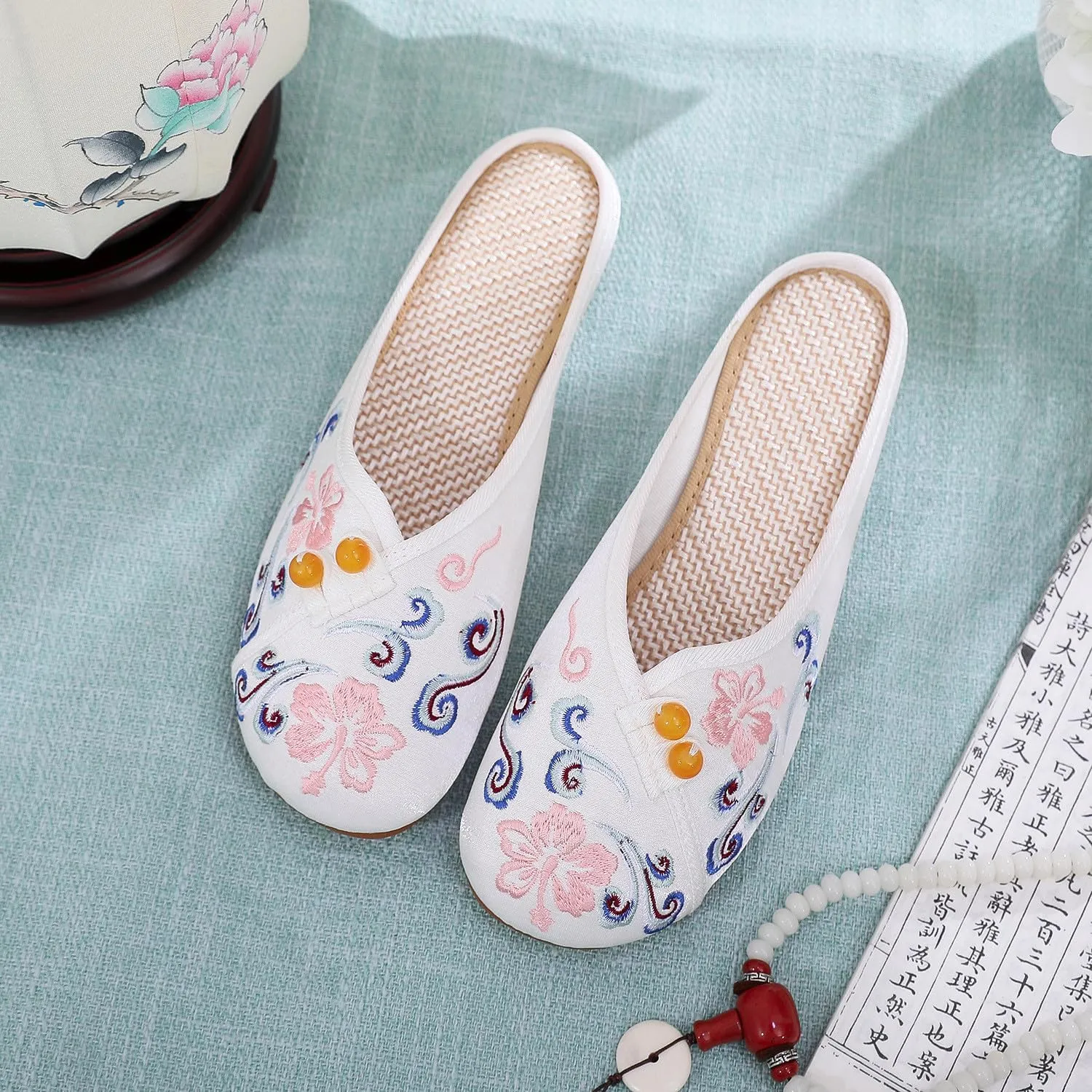 Embroidered Flower Women's Shoes Backless Mules Comfortable Flats Round Toe Loafers Chinese Style Canvas Slippers Cute Sandals