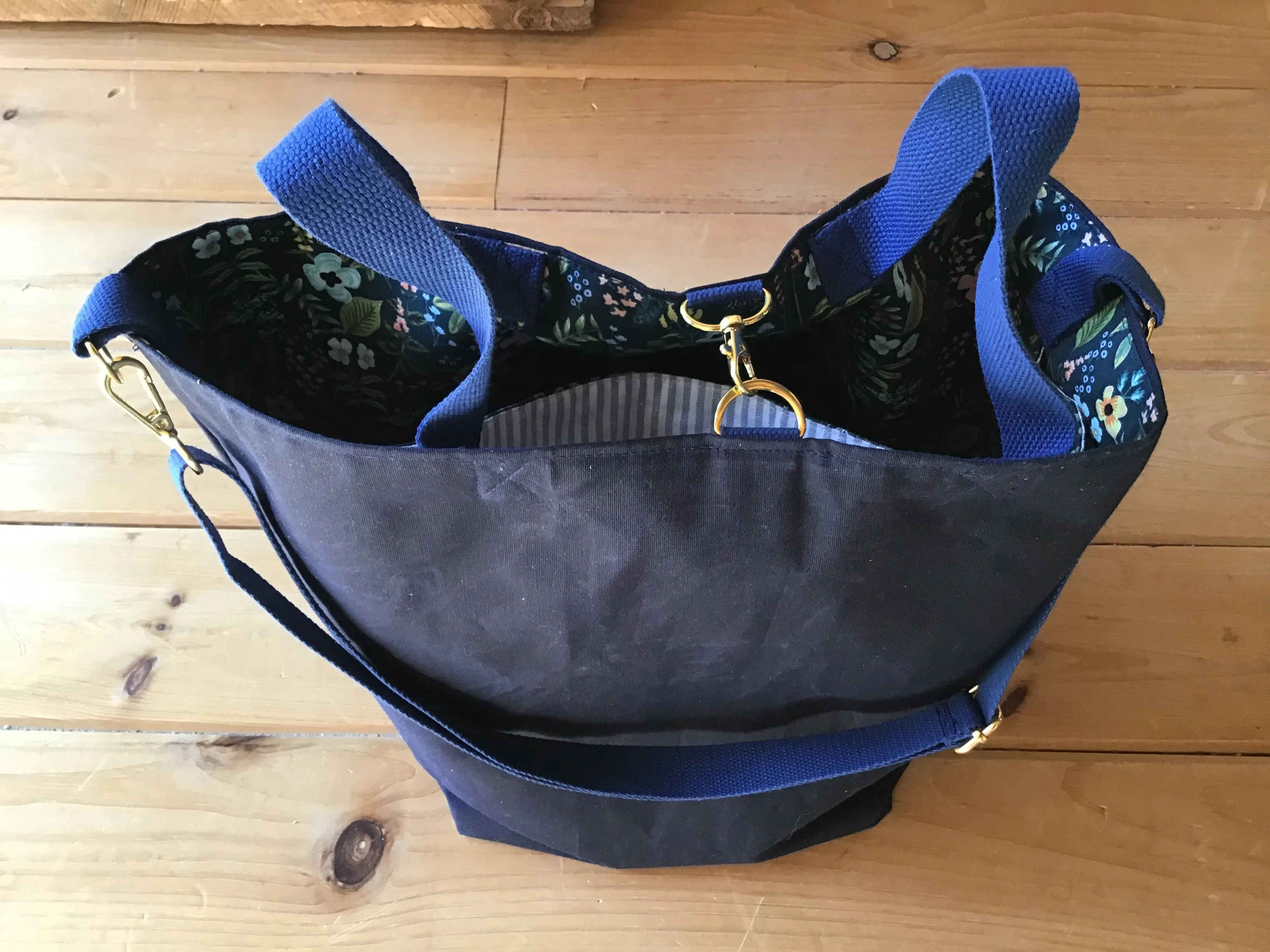 Field Tote Bag Navy Waxed Canvas & Rifle Paper Co Lined