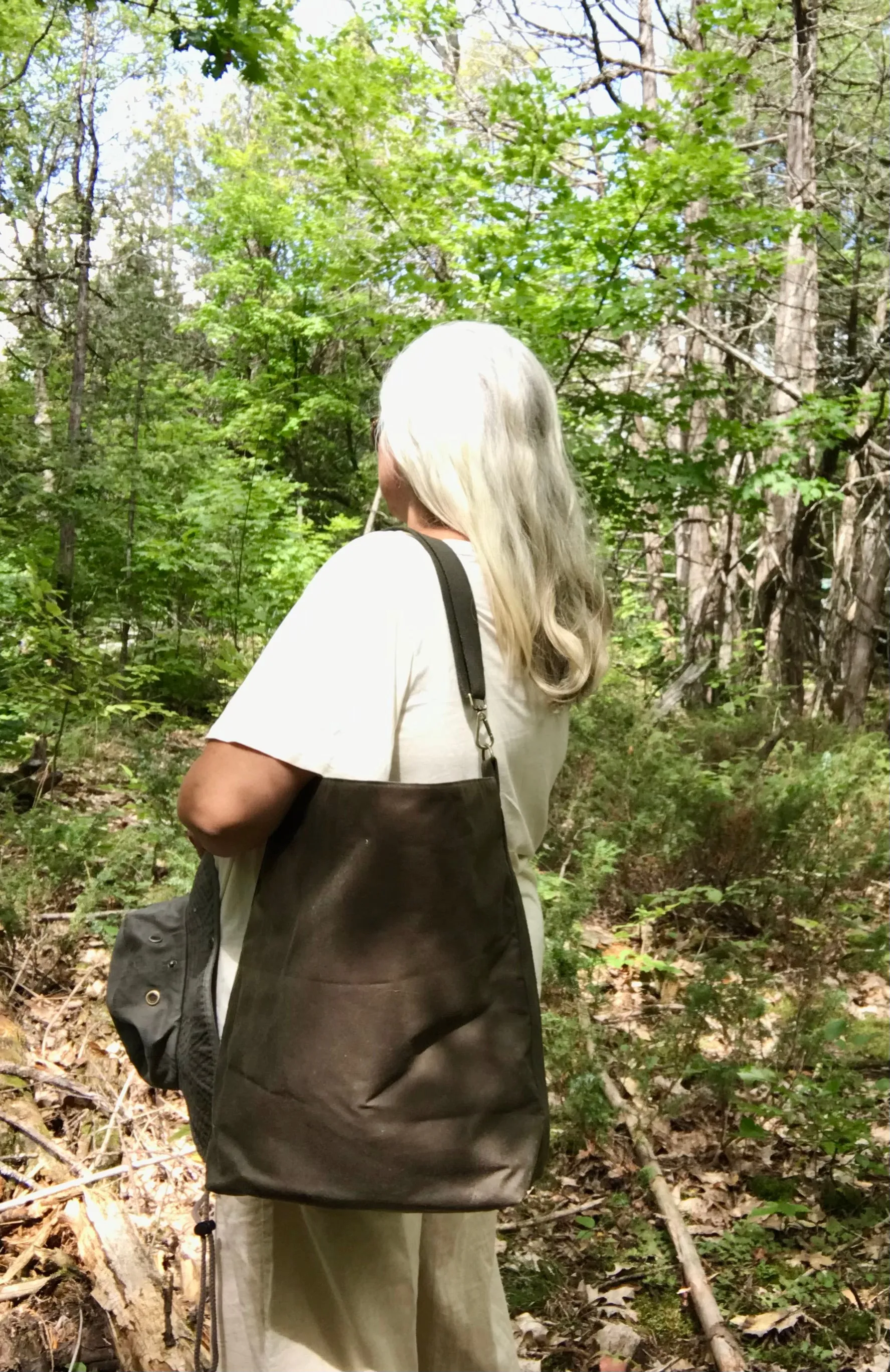 Field Tote Bag Soft Olive Waxed Canvas & Rifle Paper Co Lined