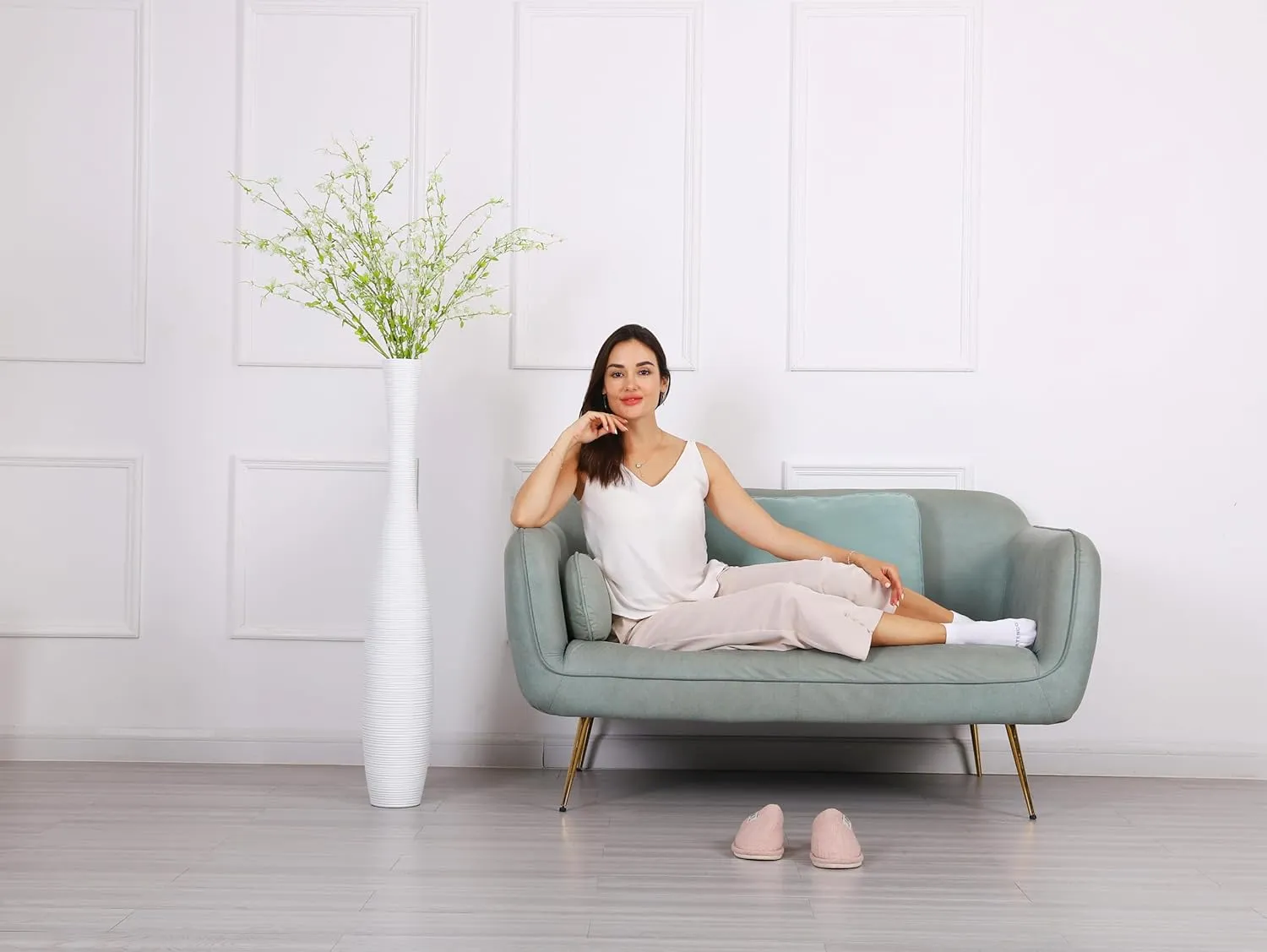 Leewadee Decorative Tall Floor Vase for Living Room Decor, 41 inches, White, Resin