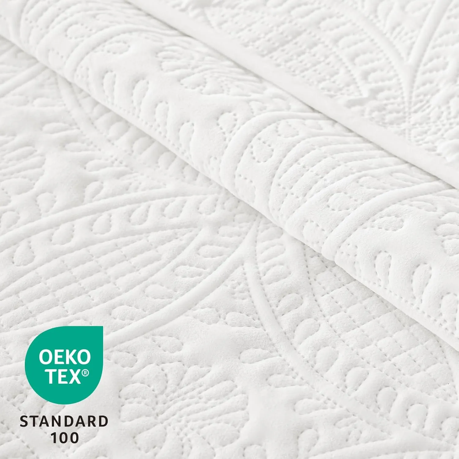 Love's cabin Velvet Quilts for Queen Bedspreads Bedding Set - Luxury Velvet Quilt Lightweight Bedspread - Coin Pattern Comforter Coverlet for All Season - White, 3 Piece (1 Quilt, 2 Pillow Shams)