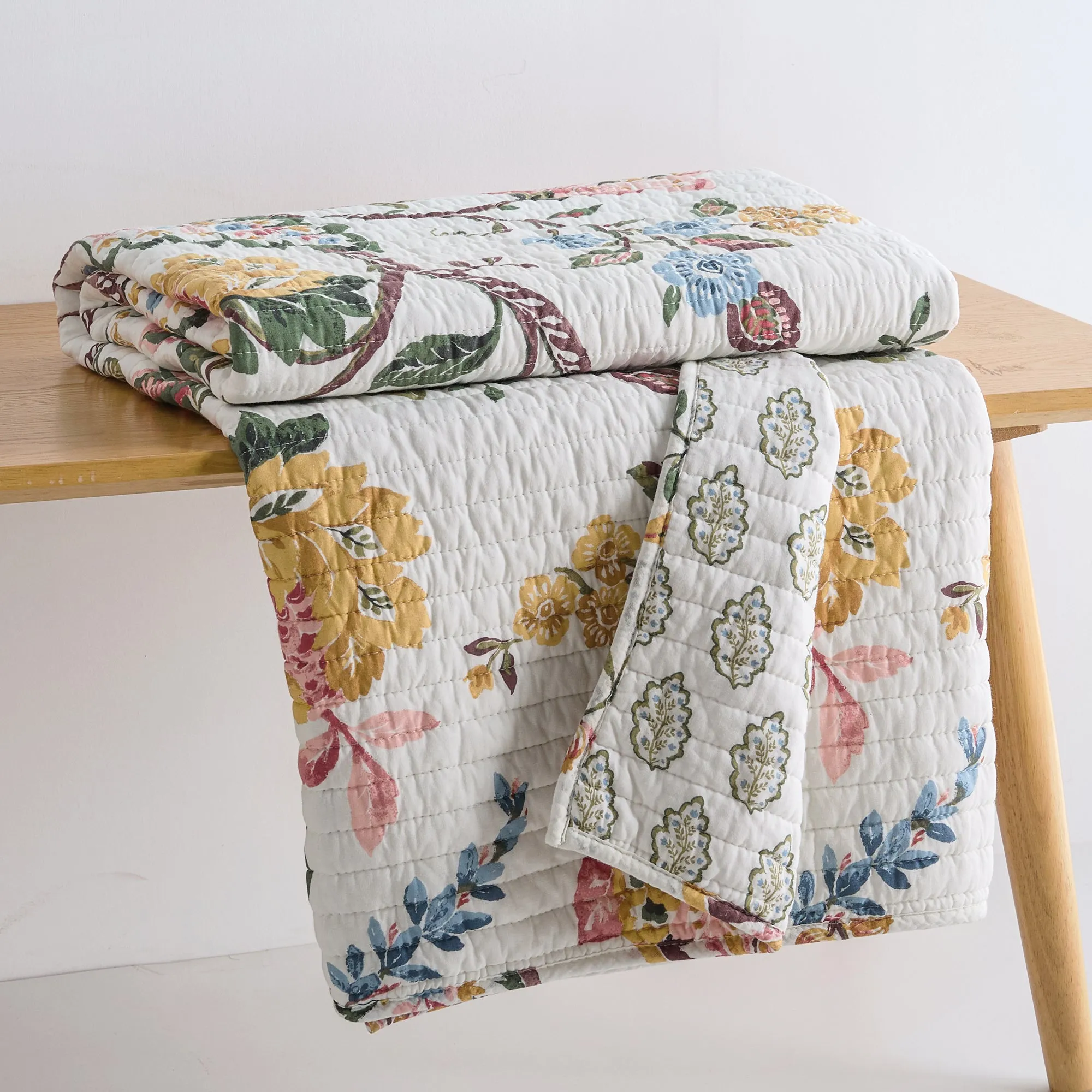 Maileen Quilted Throw