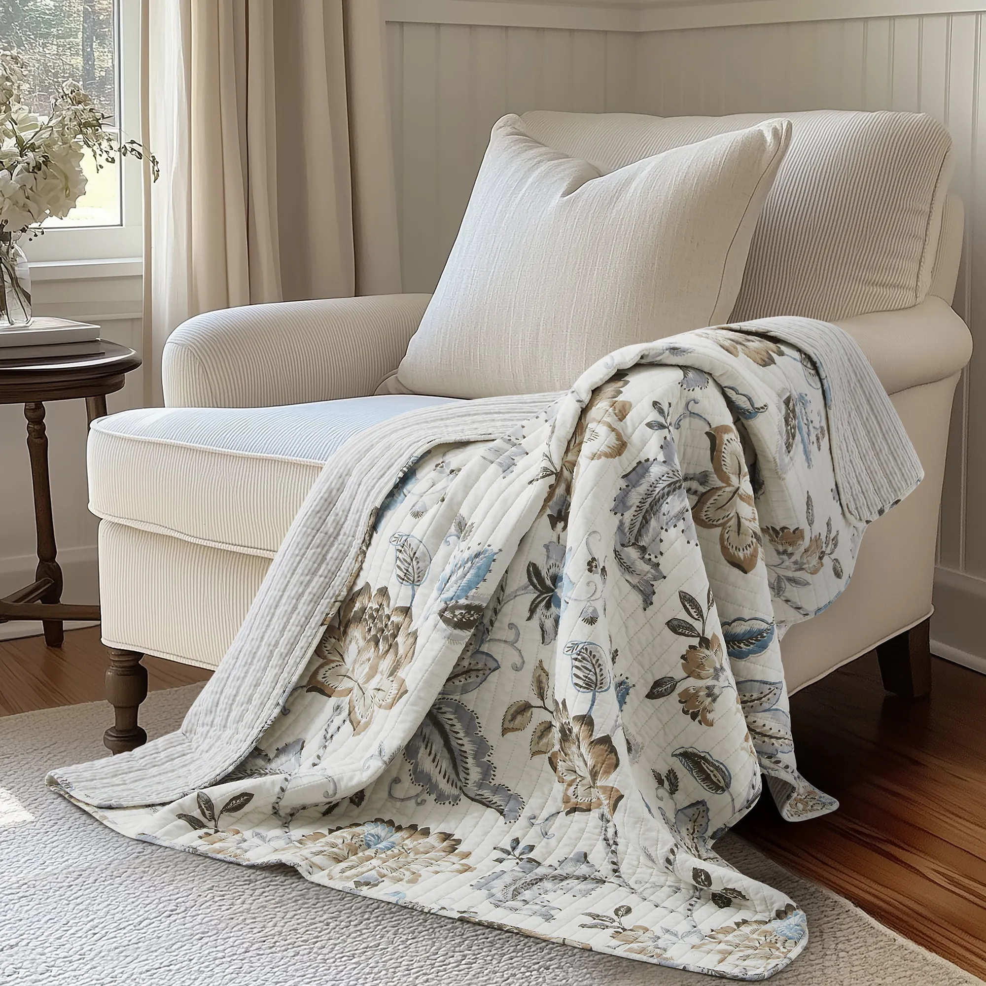 Maileen Quilted Throw