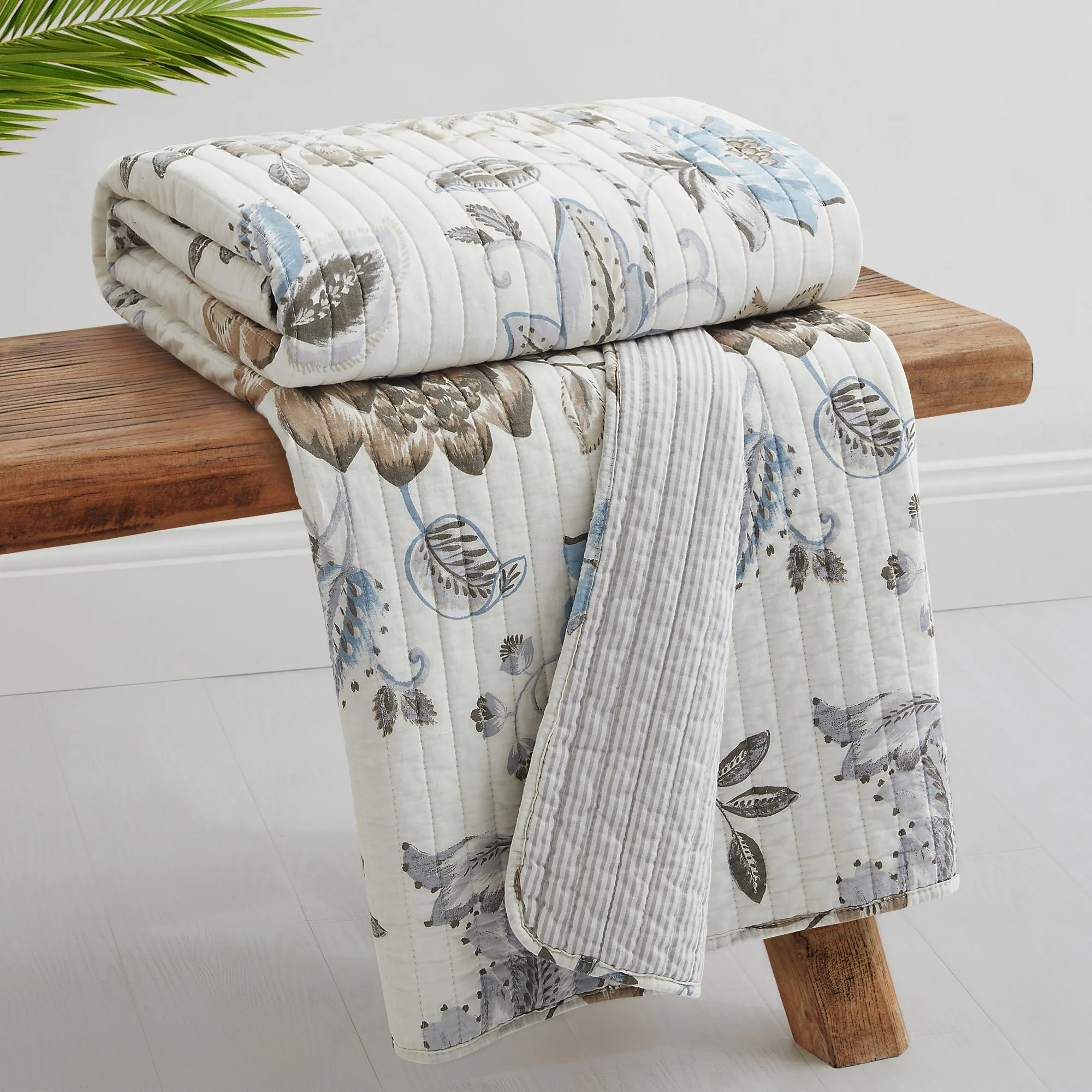 Maileen Quilted Throw