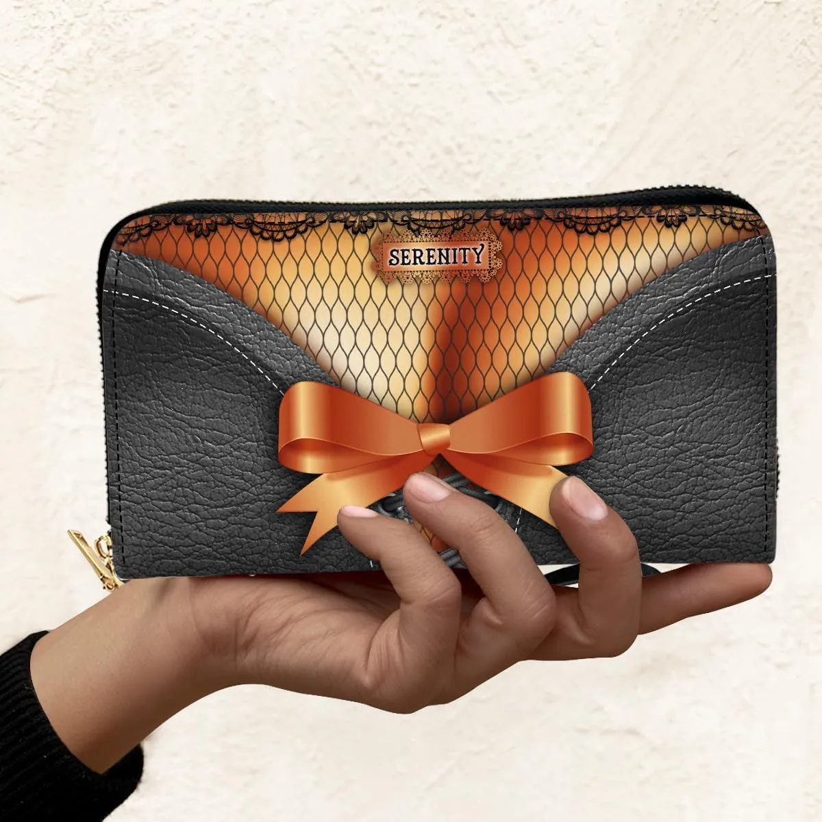 Personalized Leather Wallet for Women – Custom Name African Pride Clutch – Elegant African Queen Gift – African American Art Bag – Ideal Gift for Mother's Day (African Girl)