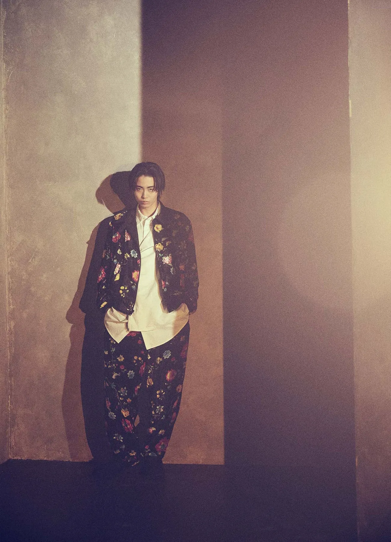 RAYON VELVET CHINESE FLOWER NY SWITCHING MATERIAL BLOUSON