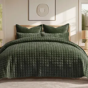 RECYCO Luxury Velvet Quilt Set King Size, Lightweight Velvet Comforter Set, Oversized Bedspread Coverlet Quilted Bedding Set, with 2 Matching Pillow Shams, for All Season, Olive Green
