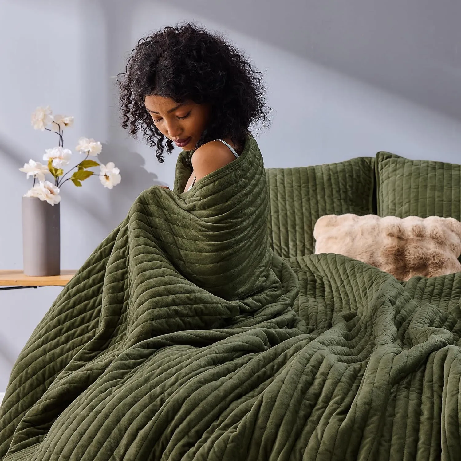 SHALALA Velvet Quilt Queen Size,Striped Bedding Set,Lightweight Velvet Comforter,Luxurious Cozy Suede Bedspread and Coverlet with Soft Brushed Microfiber Back for All Season(Army Green,Full/Queen)
