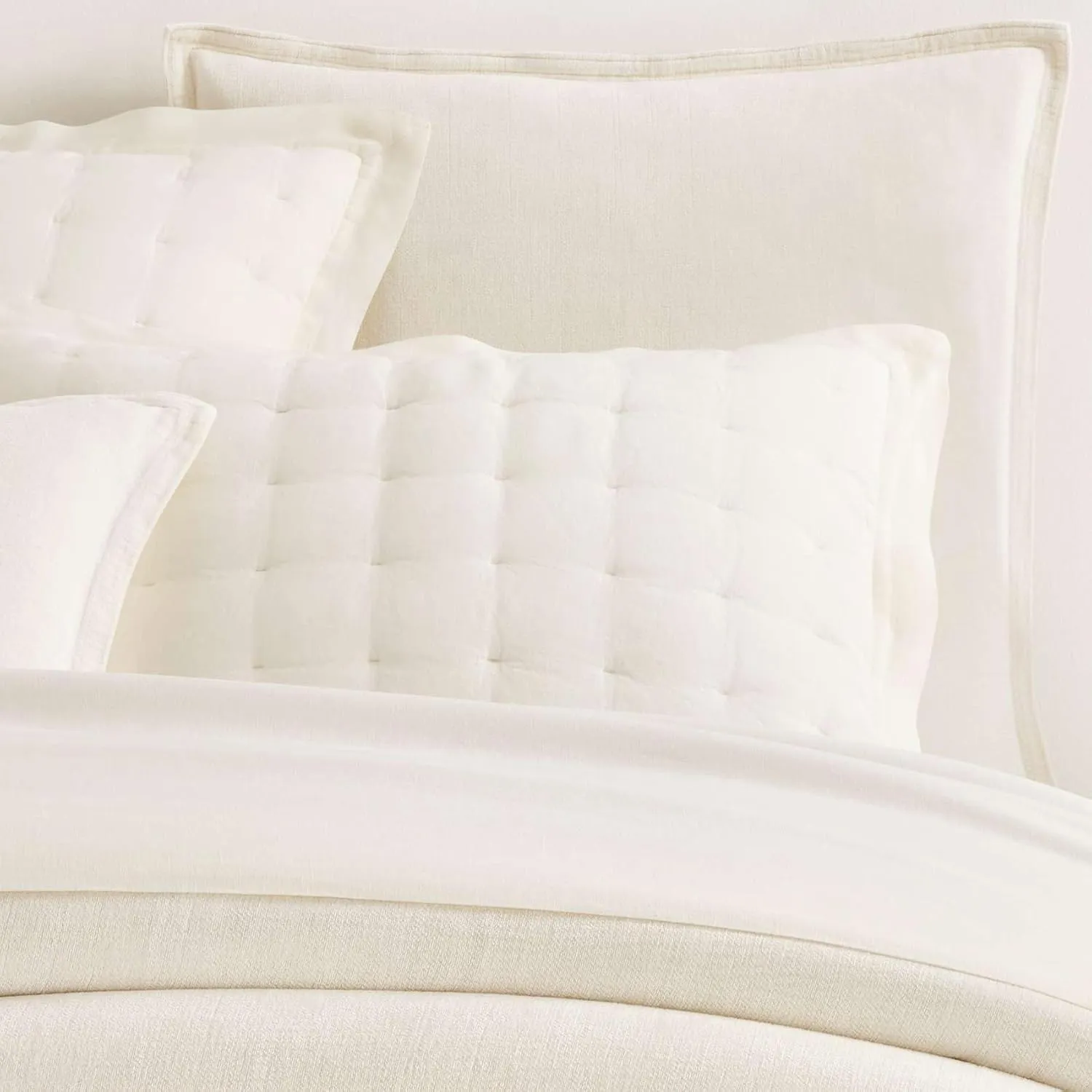 Sumptuous Chenille Sham, Standard, Ivory Solid Pattern