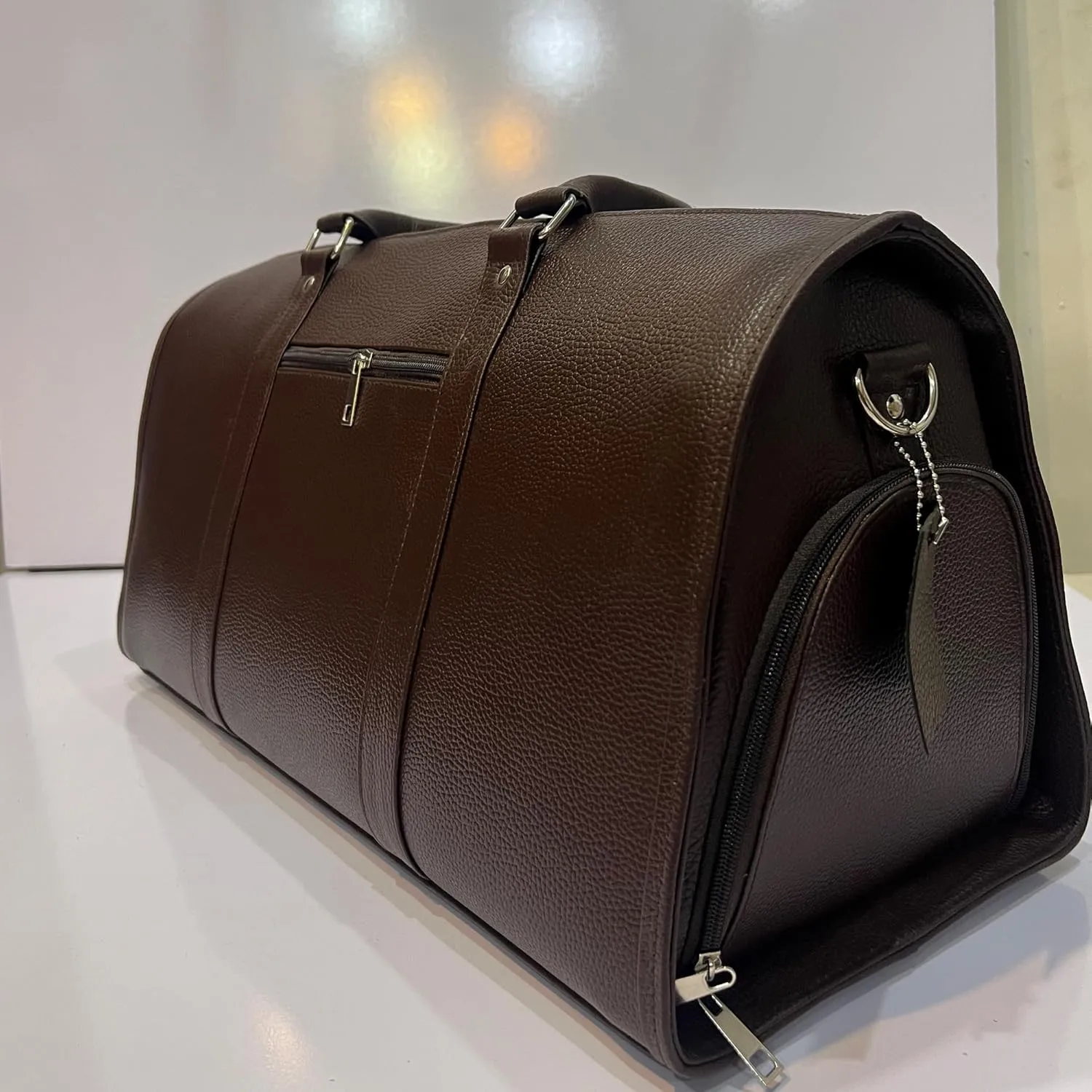 Voyager Cowhide Leather Duffel Bag – Travel & Gym Bag in Medium and Large (Dark Brown, Caramel Brown, Black). (Cramel Brown, Large)