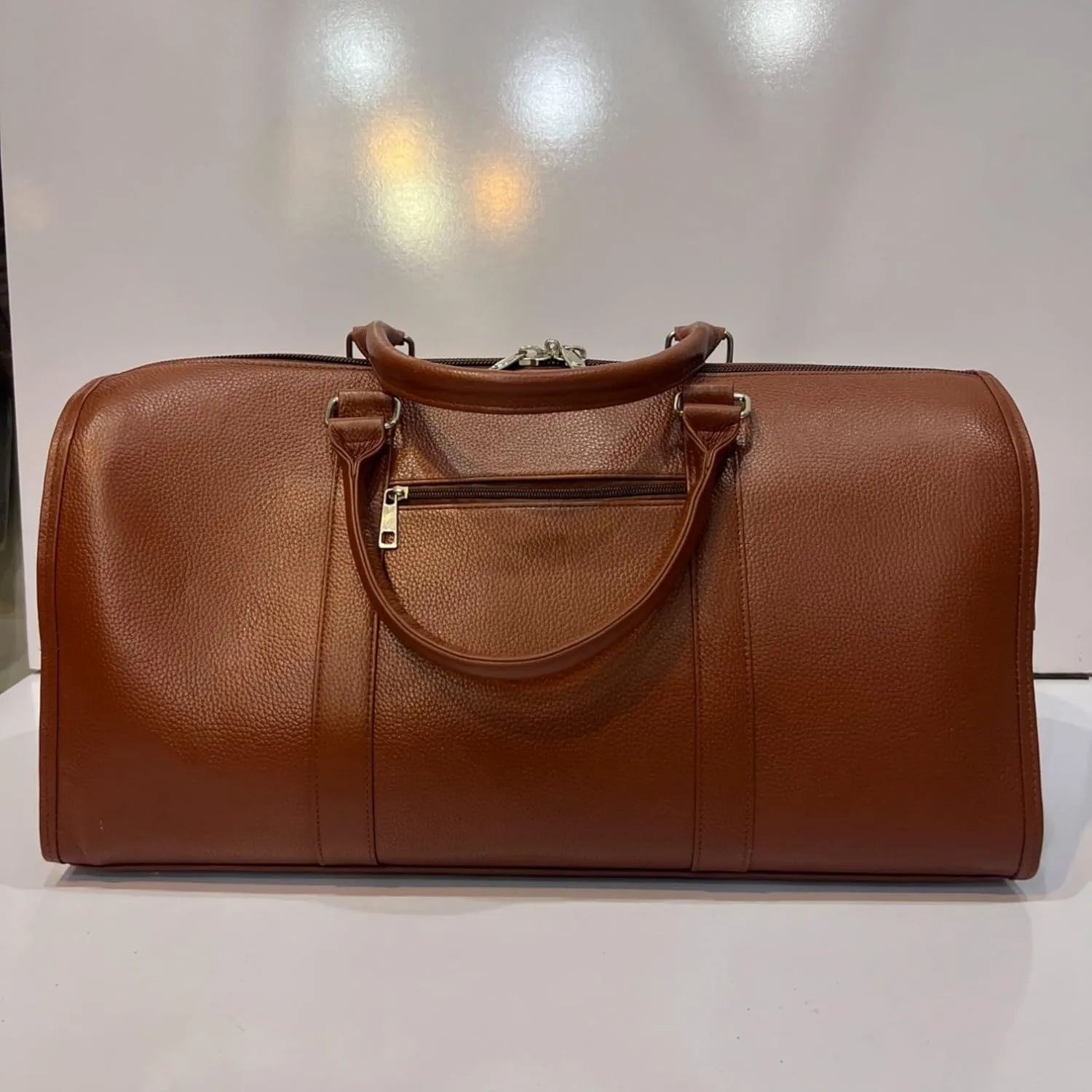 Voyager Cowhide Leather Duffel Bag – Travel & Gym Bag in Medium and Large (Dark Brown, Caramel Brown, Black). (Cramel Brown, Large)