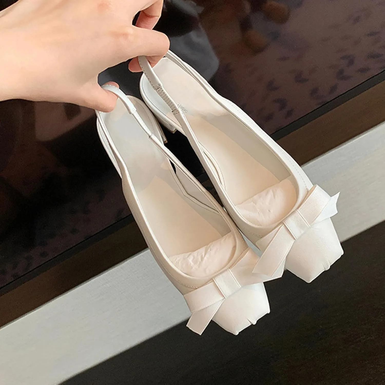 Women's Genuine Leather Bow Tie Low Chunky Block Heel Pumps Fashion Closed Square Toe Slingback Slip On Work Pumps Wedding Party Business Dress Shoes