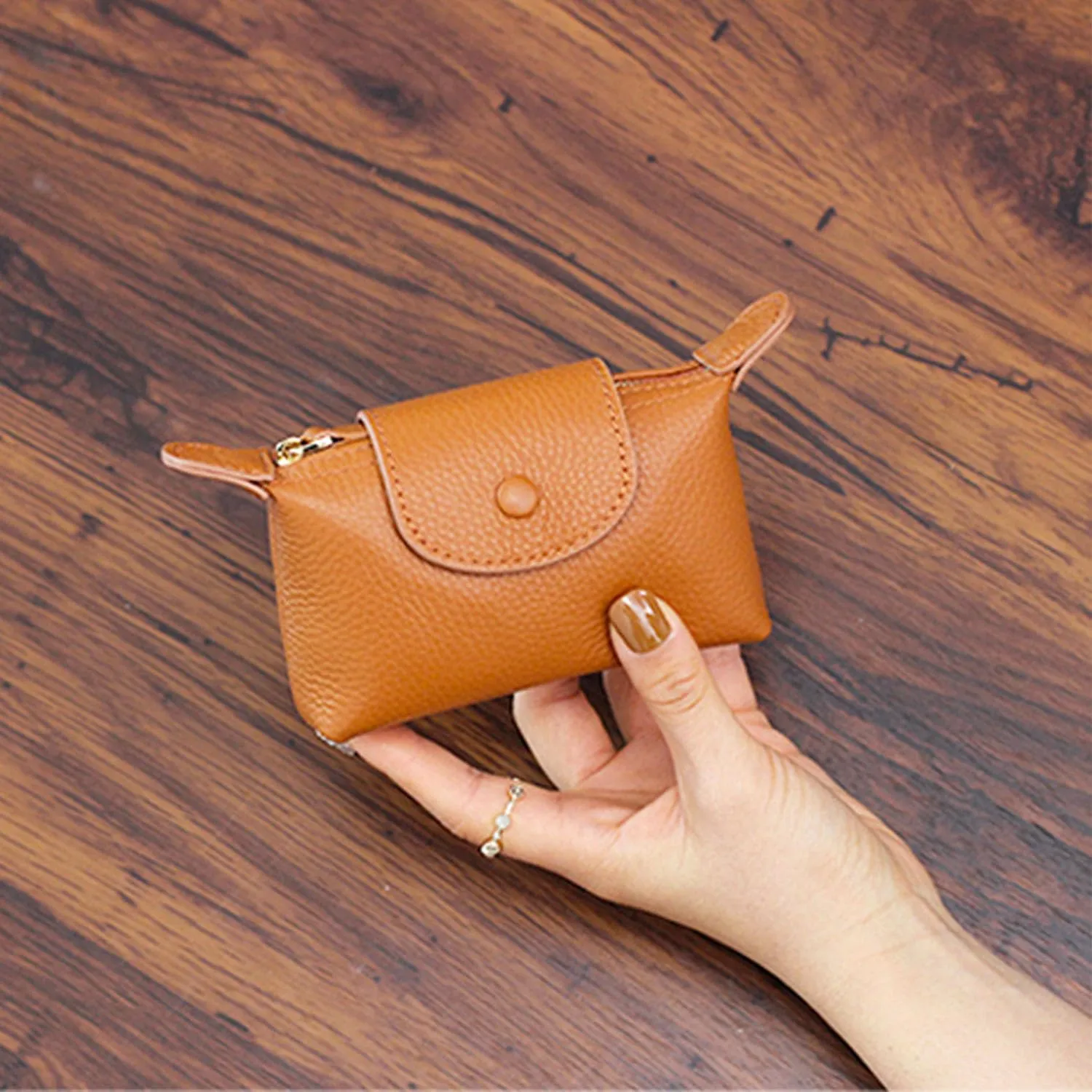 Women's Leather Mini Coin Purse with Keychain, Zipper Wallet, Coin Purse for Women