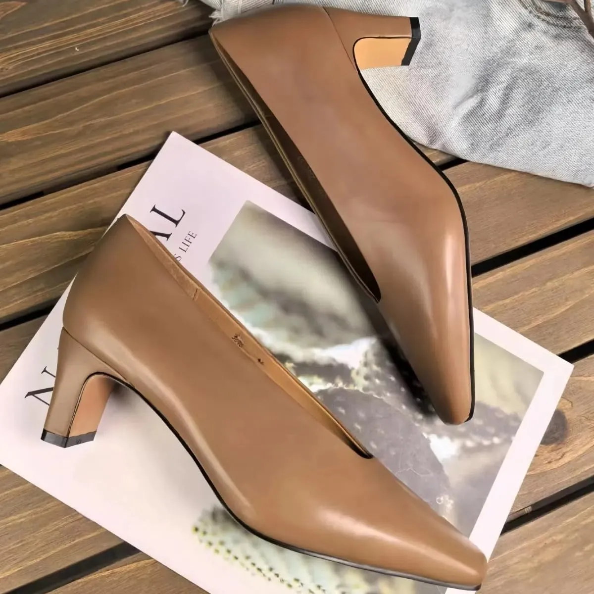 Women's Retro Pumps Chunky Block Heel Genuine Leather Shoes Matte Silk Lining Office Closed Toe Heels for Comfort
