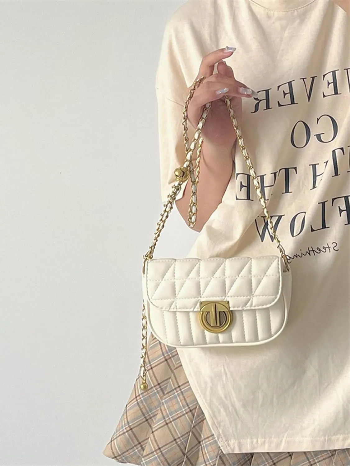 Women's Retro Quilted Handbag Glossy PU Leather Crossbody Bag Lock Evening Clutch Purse With Chain