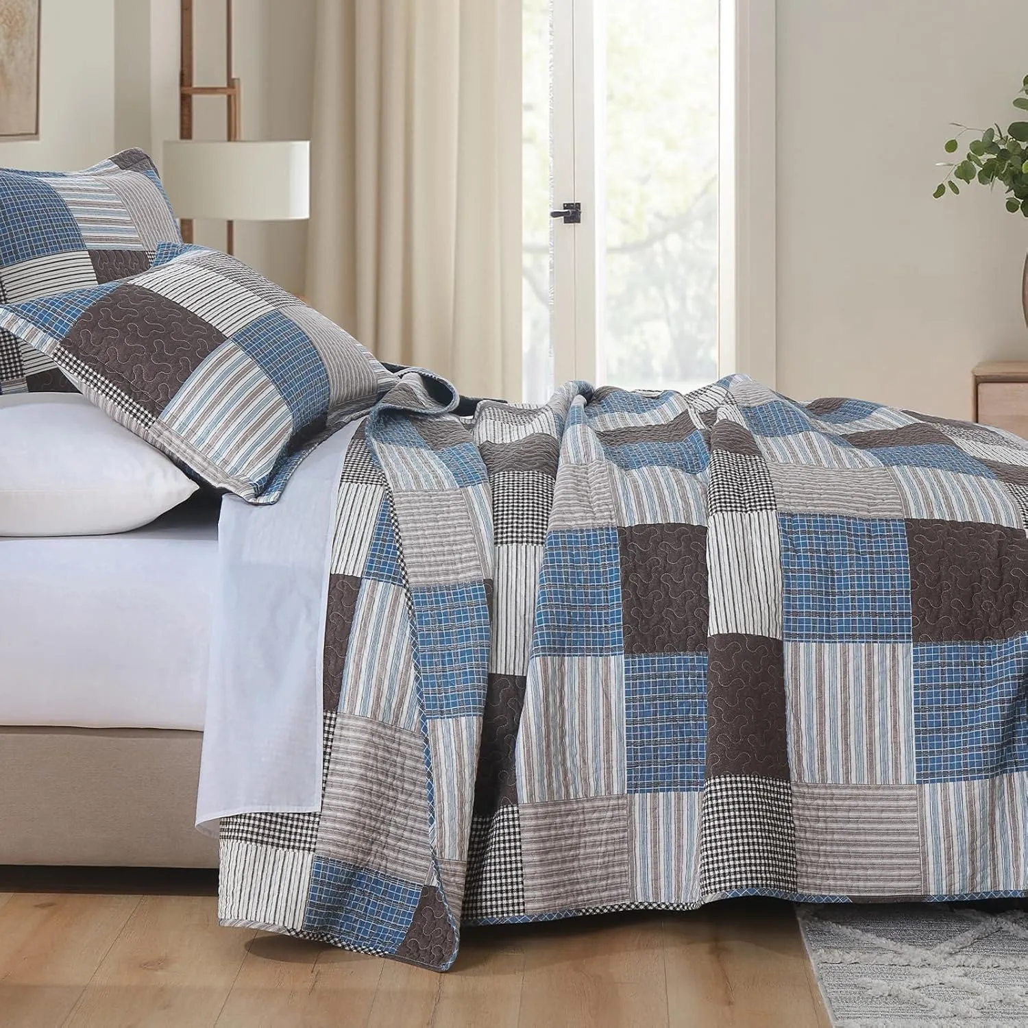 Y-PLWOMEN Plaid Quilt King Size - 100% Cotton Farmhouse King Quilt with 2 Pillow Shams, Lightweight Breathable Quilted Bedspreads Bedding Set, Blue Brown, King(98 * 106 Inch)