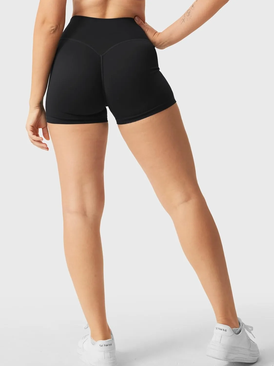 YEOREO Women's Biker Shorts 2.5" No Front Seam Elysina High Waist Hidden Scrunch Workout Gym Yoga Running Shorts