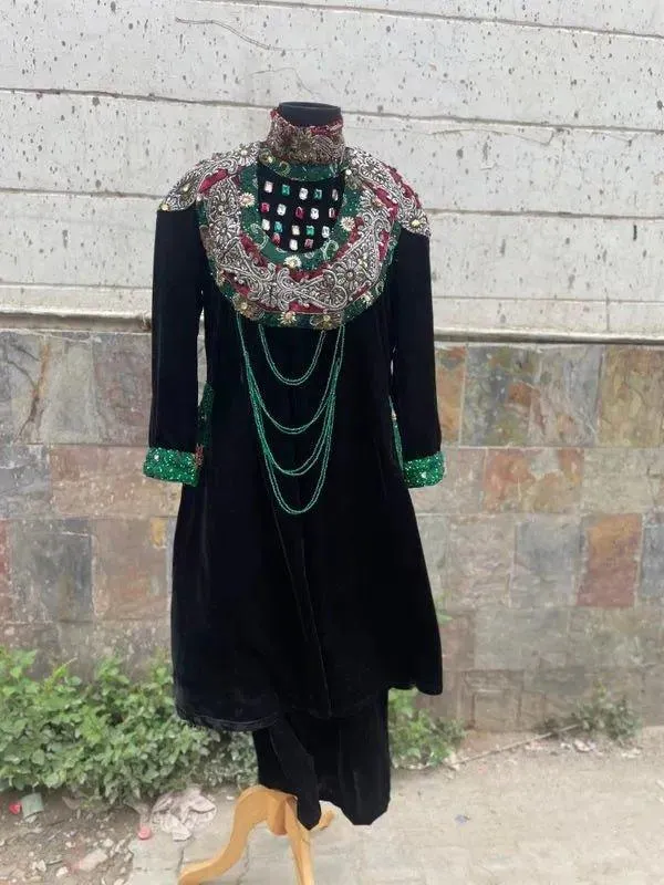 ZEVAR- Embellished velvet set